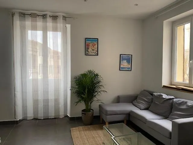 Joli Appartement Dans Un Village Provencal A 5 Mn De Marseille Allauch